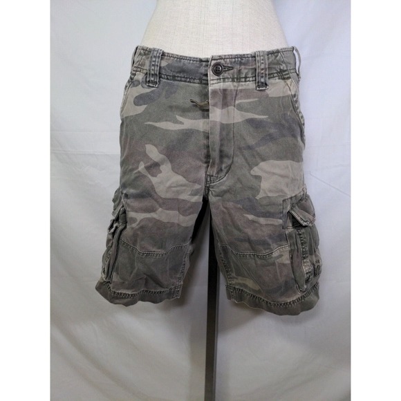 Abercrombie Reg. U.S. Trademark Youth Camo Cargo Shorts Size 12 - Picture 1 of 14
